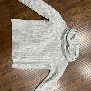 Elegant Gray Women's Turtleneck Sweater